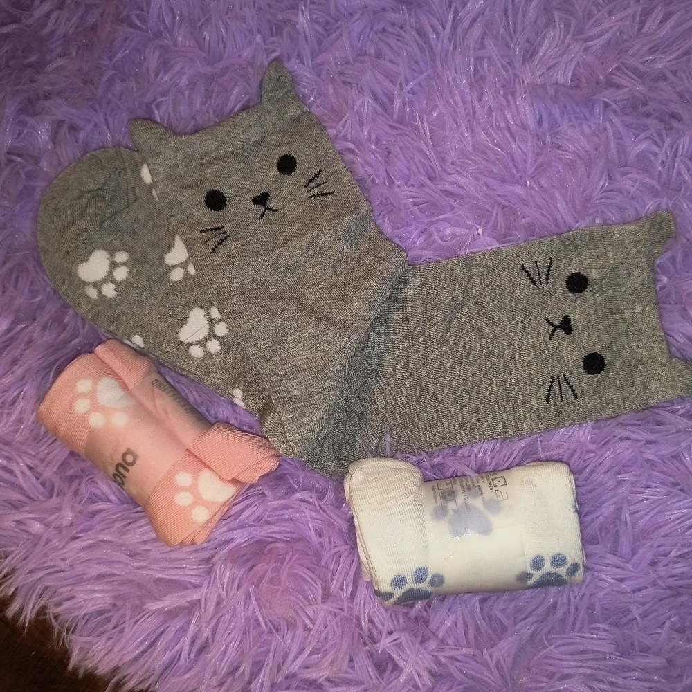 Gray pink or white Cat Paw Print Socks